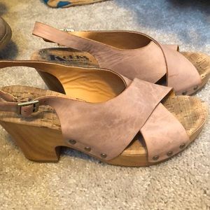 Korks wooden sole sandals. VERY comfortable